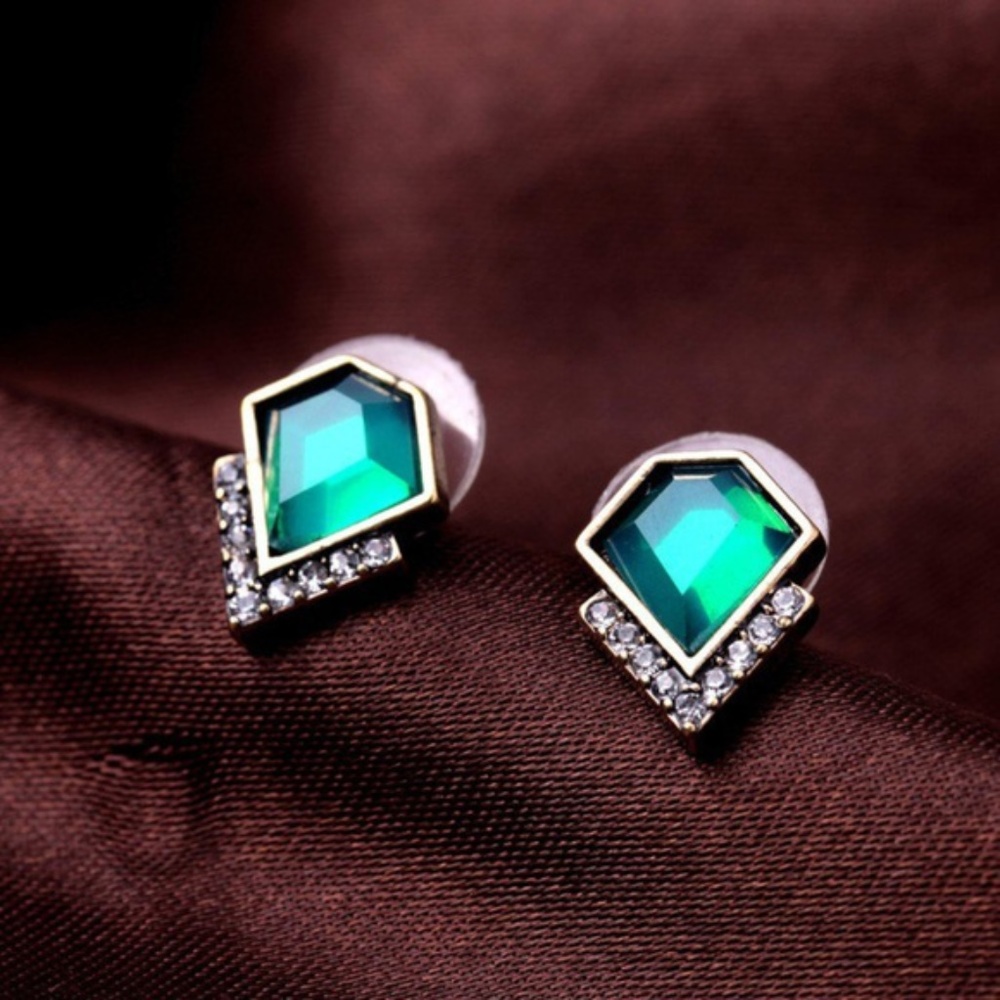 Art Deco Set Multi layer Necklace & Stud Earrings. - Picture 2 of 6